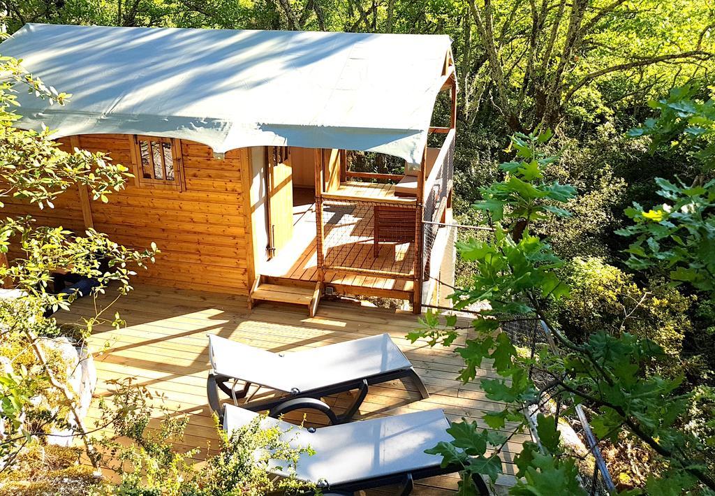 Cabanes Lodges Le Serviere Balazuc Exterior photo